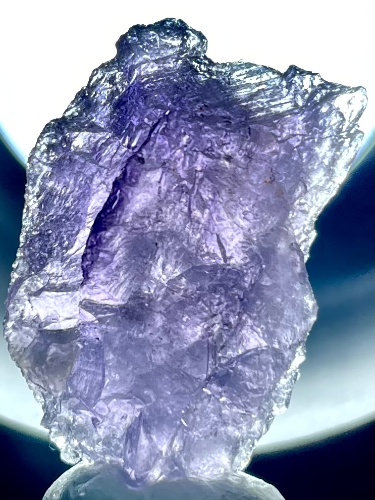 「マリアライト」パープル・スキャポライト原石