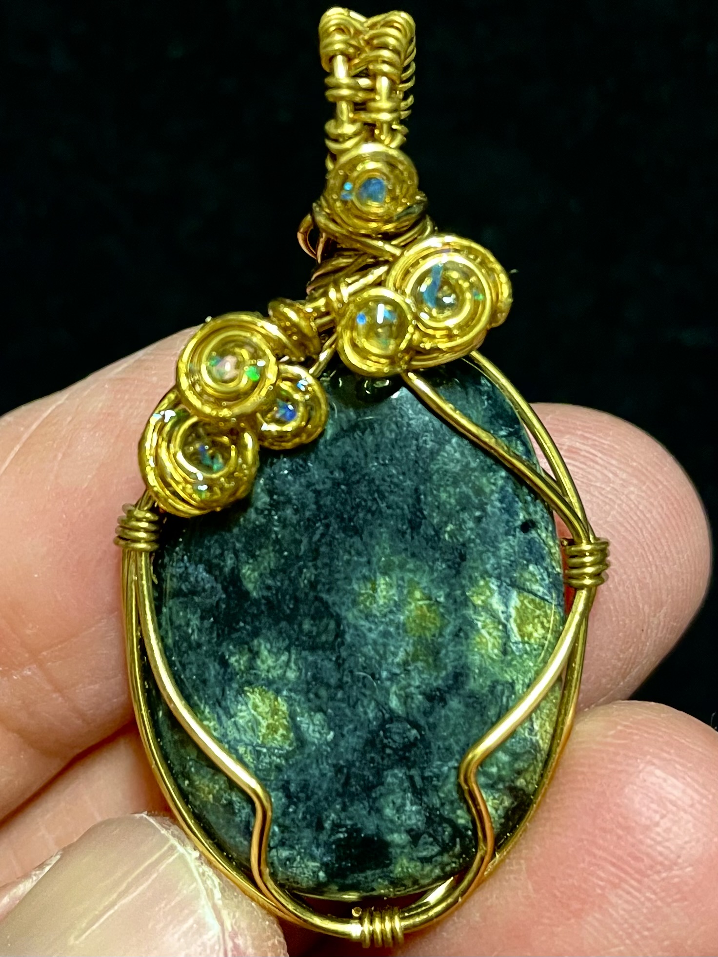 新たな自分自身への成長「糸魚川蛇紋岩」サーペンティンPT