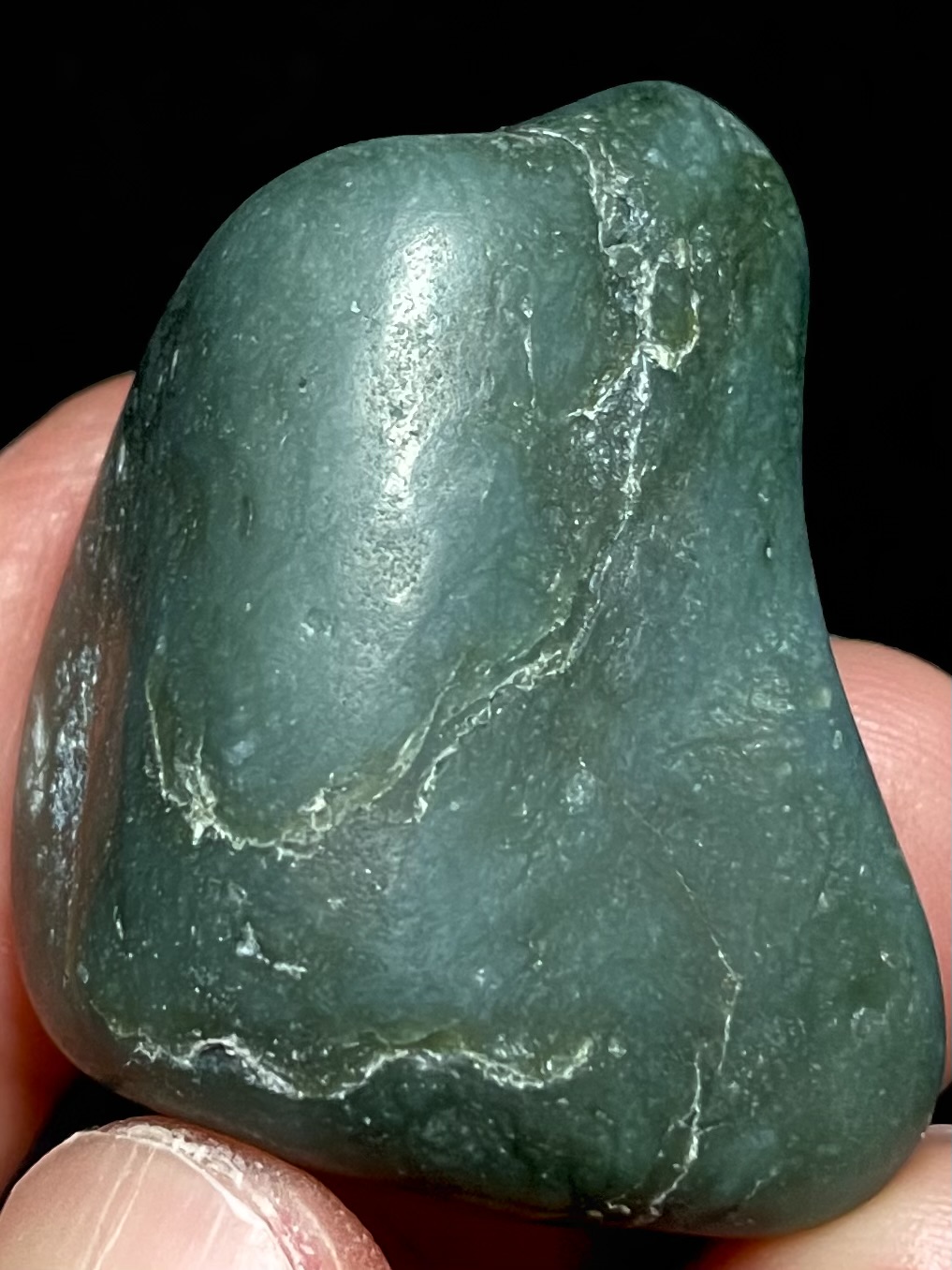 成熟した心魂「糸魚川ネフライト」軟玉