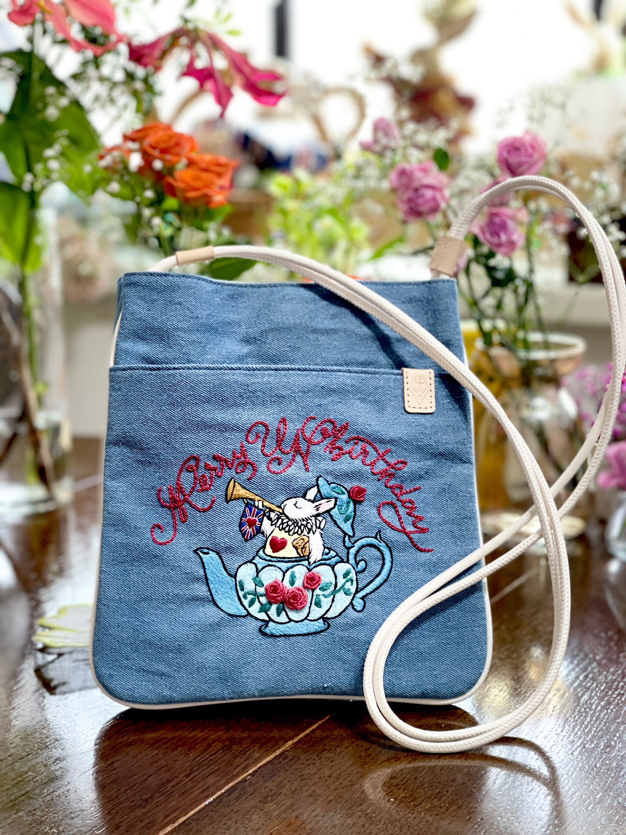 オリジナルロゴ刺繍バッグ完成