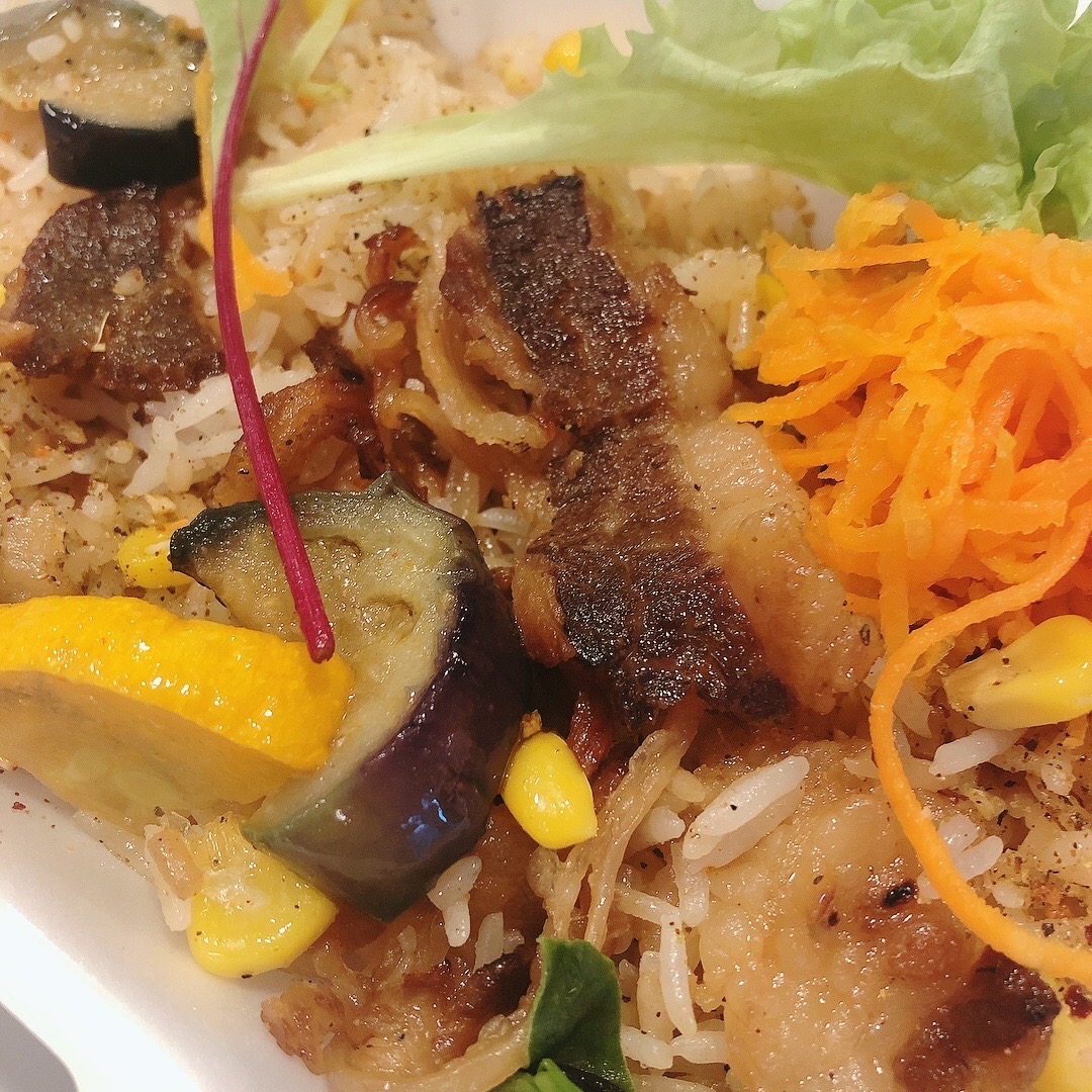 明日はキッチンカーです
