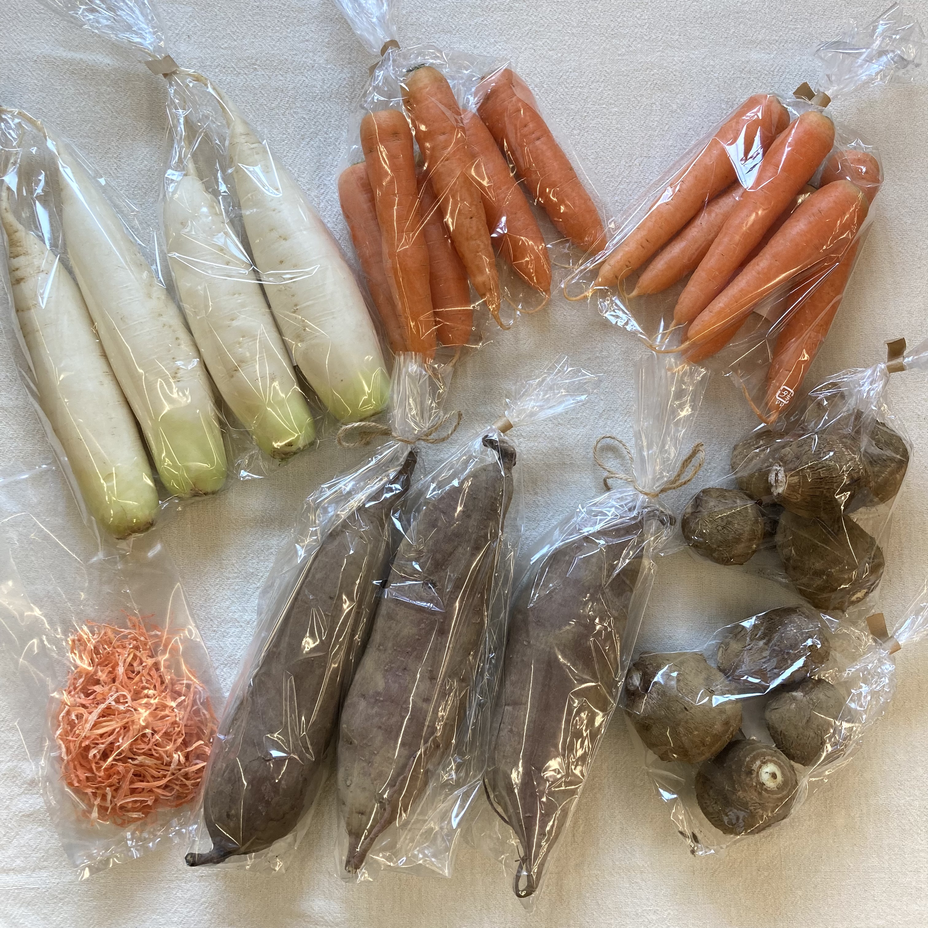 町田、佐藤農場さんのお野菜入荷