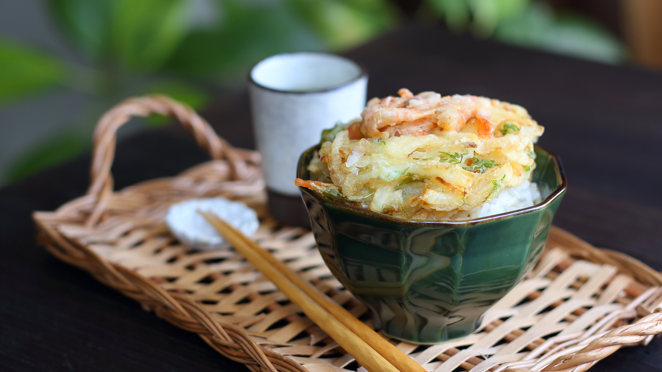茶碗でどんぶりご飯