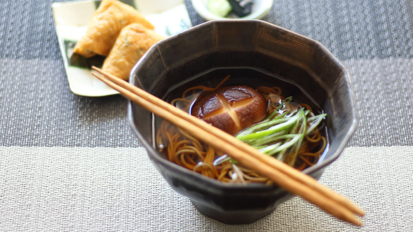 目にも美味しい器