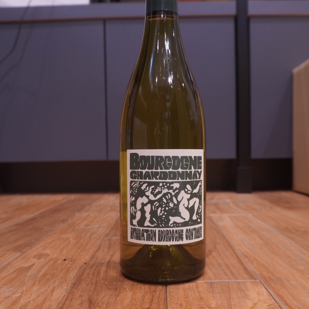 天然酵母、タンク発酵、フィルター処理なしSO2は少量だけ使用。