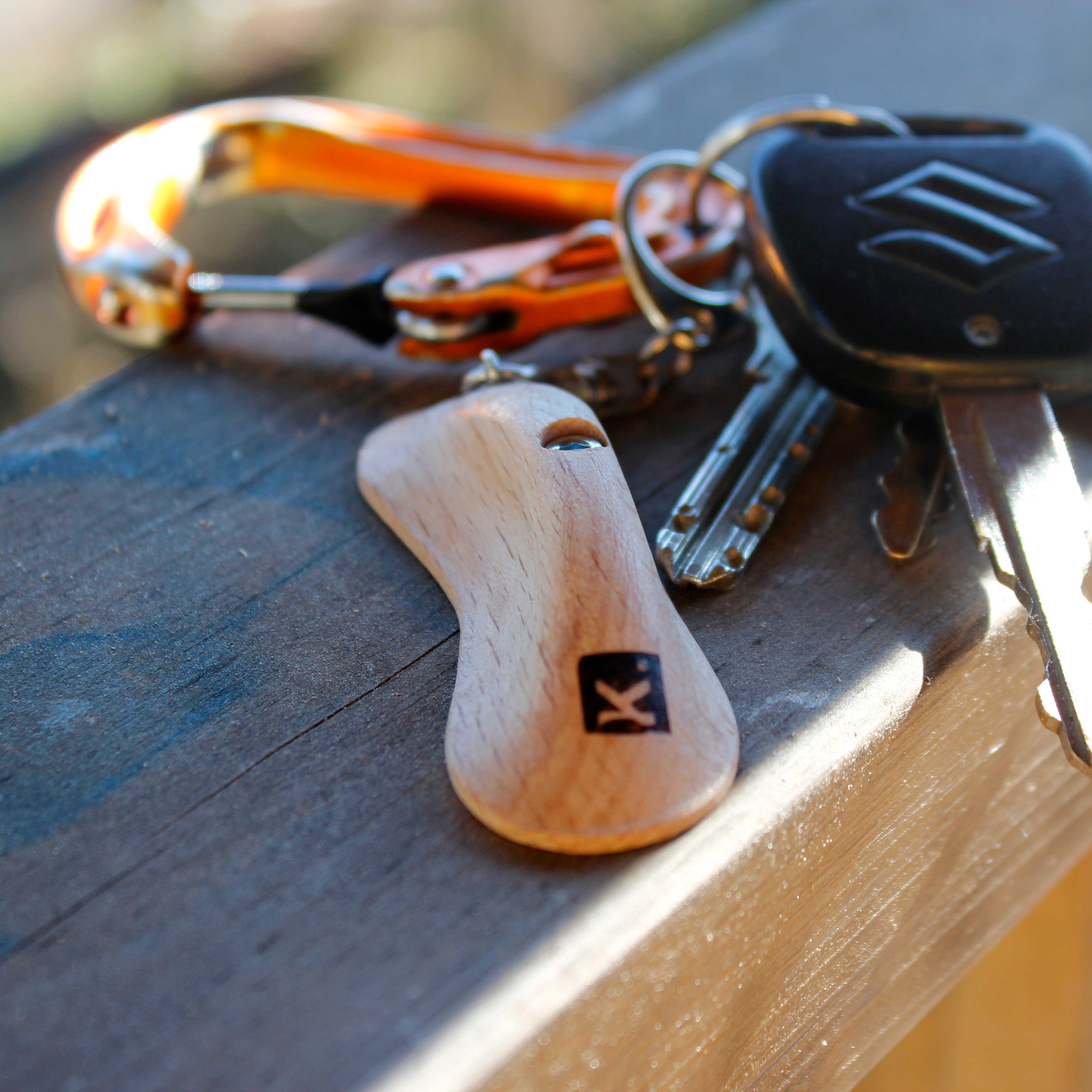 木製ホールドキーホルダー『K.HOLDER』入荷です