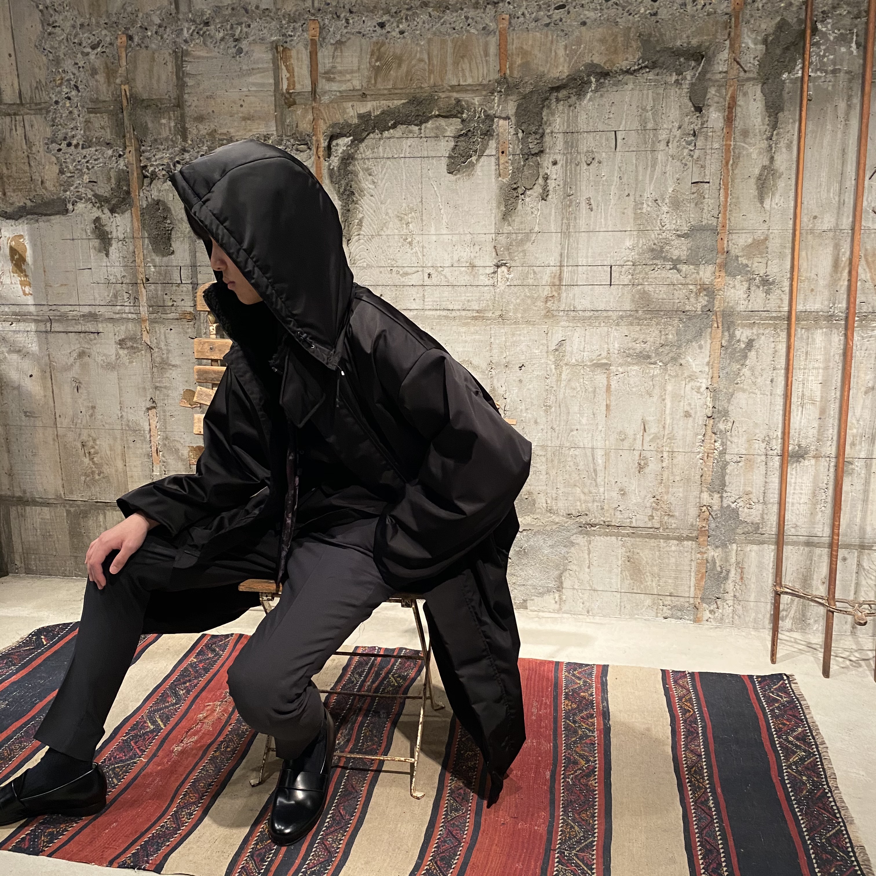 LAD MUSICIAN【ラッドミュージシャン】HOODED COAT のご紹介です。