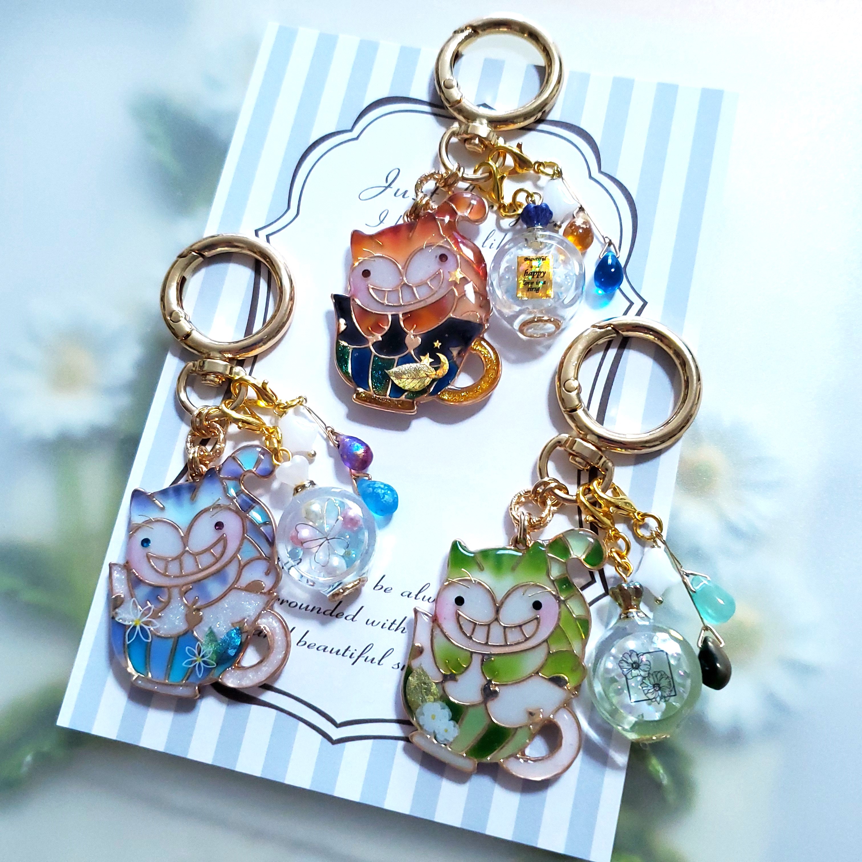 11/1 21時 チェシャ猫のティータイム バッグチャーム