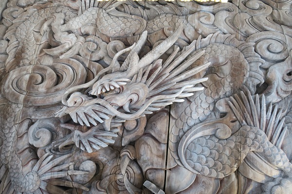 見事な龍の彫刻　神崎神社に参拝に行ってきました
