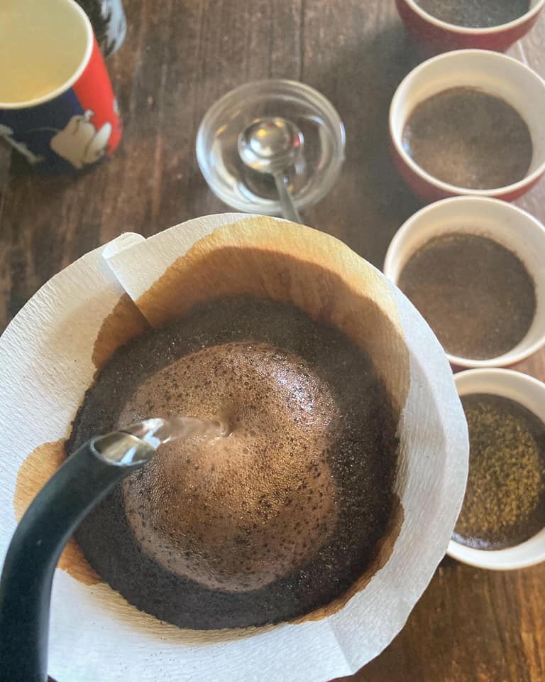 コーヒーとパンケーキの朝