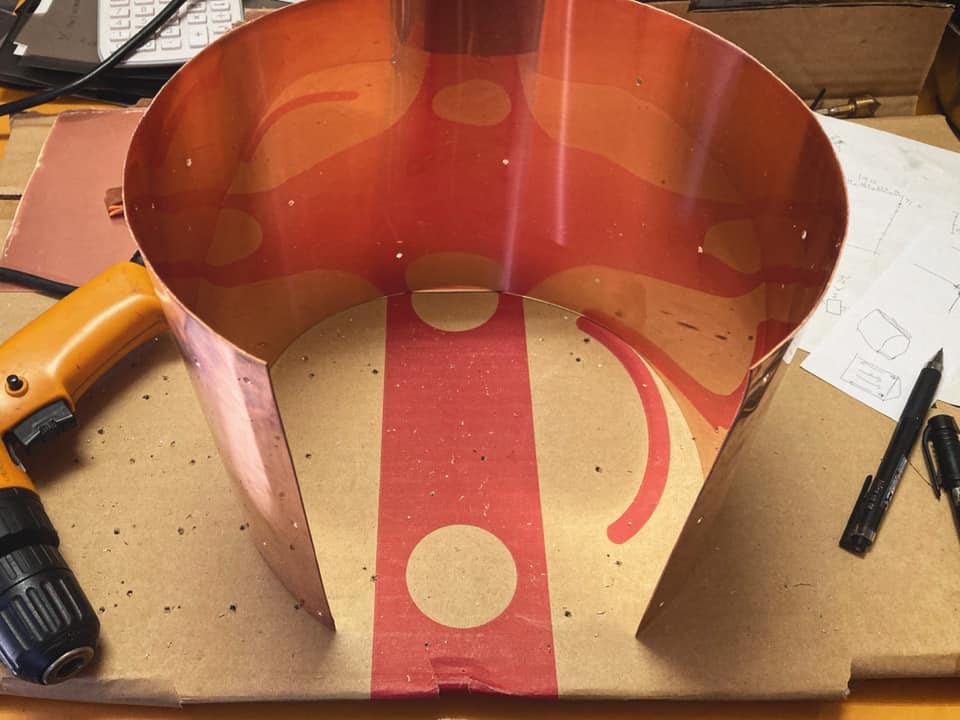 工作してます