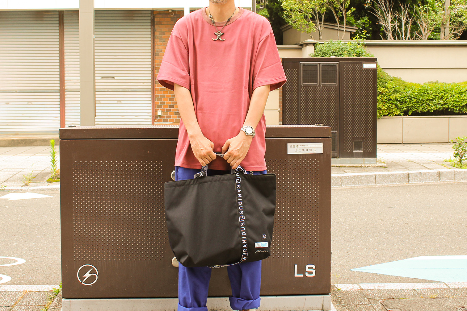 朝の支度が少し気楽になる、夏の服とバッグの話。