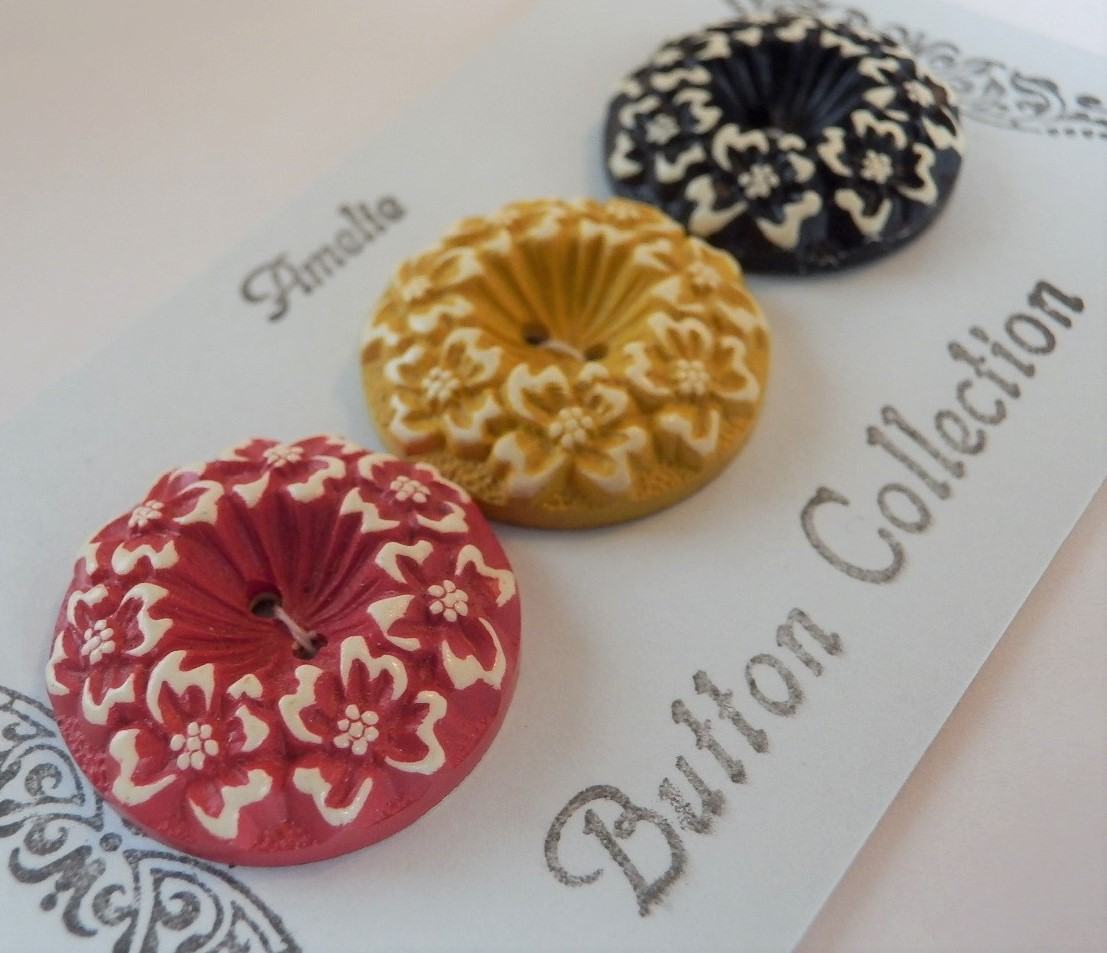 ヴィンテージボタン3個セット(2個セット含む)10種入荷しました