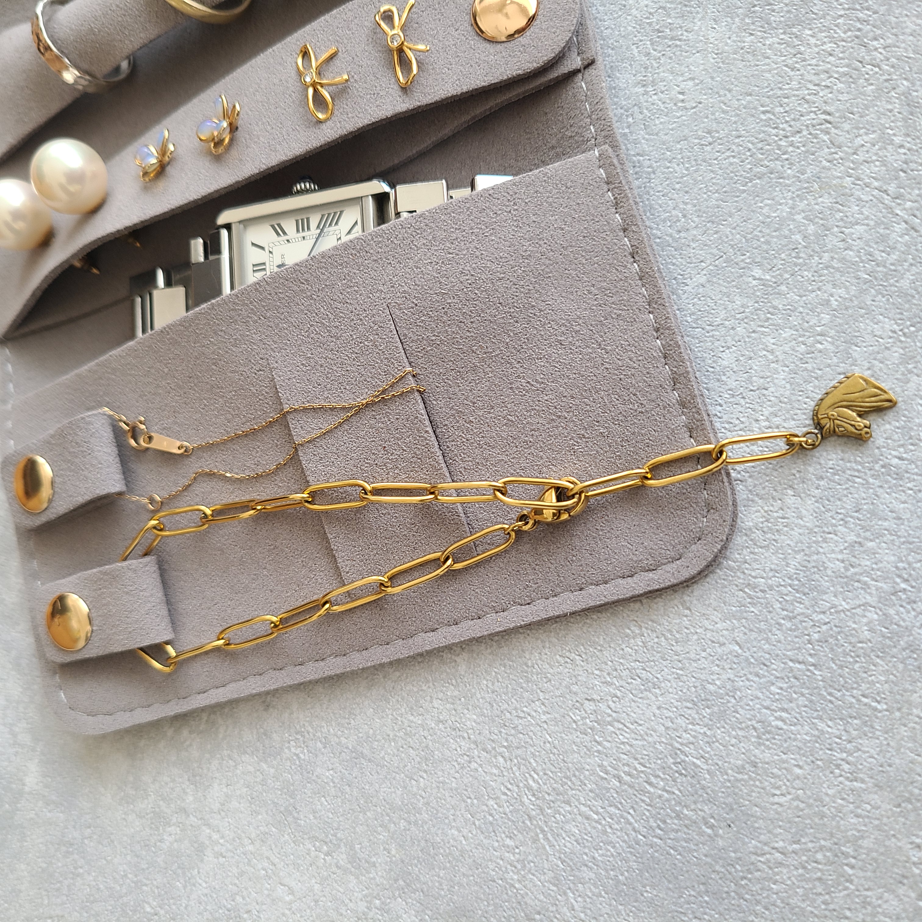 プチプラでも上品!お馬さんブレスレットを毎日使った感想|変色の心配について