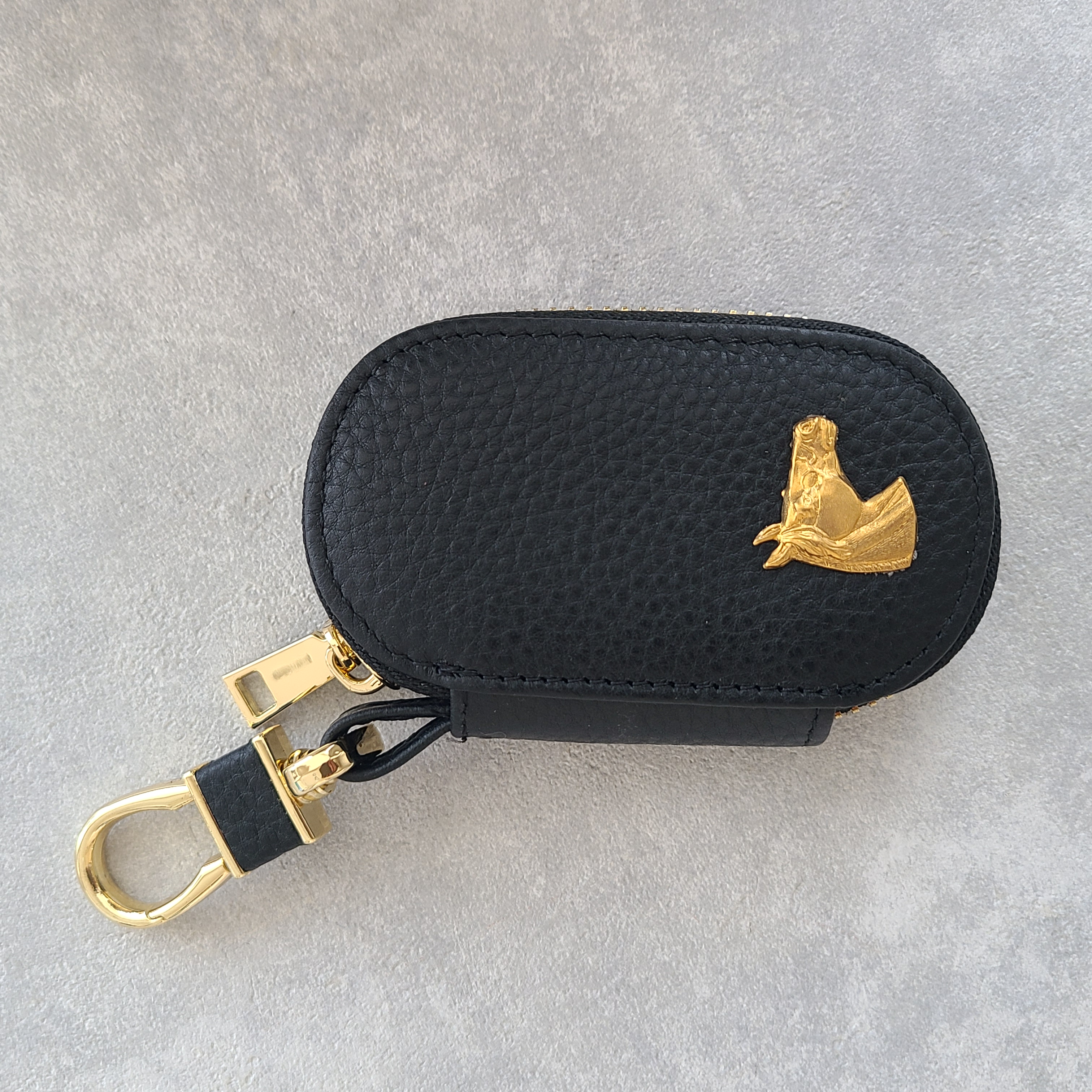 新生活、きっとうまくいく。馬モチーフのギフトを添えて