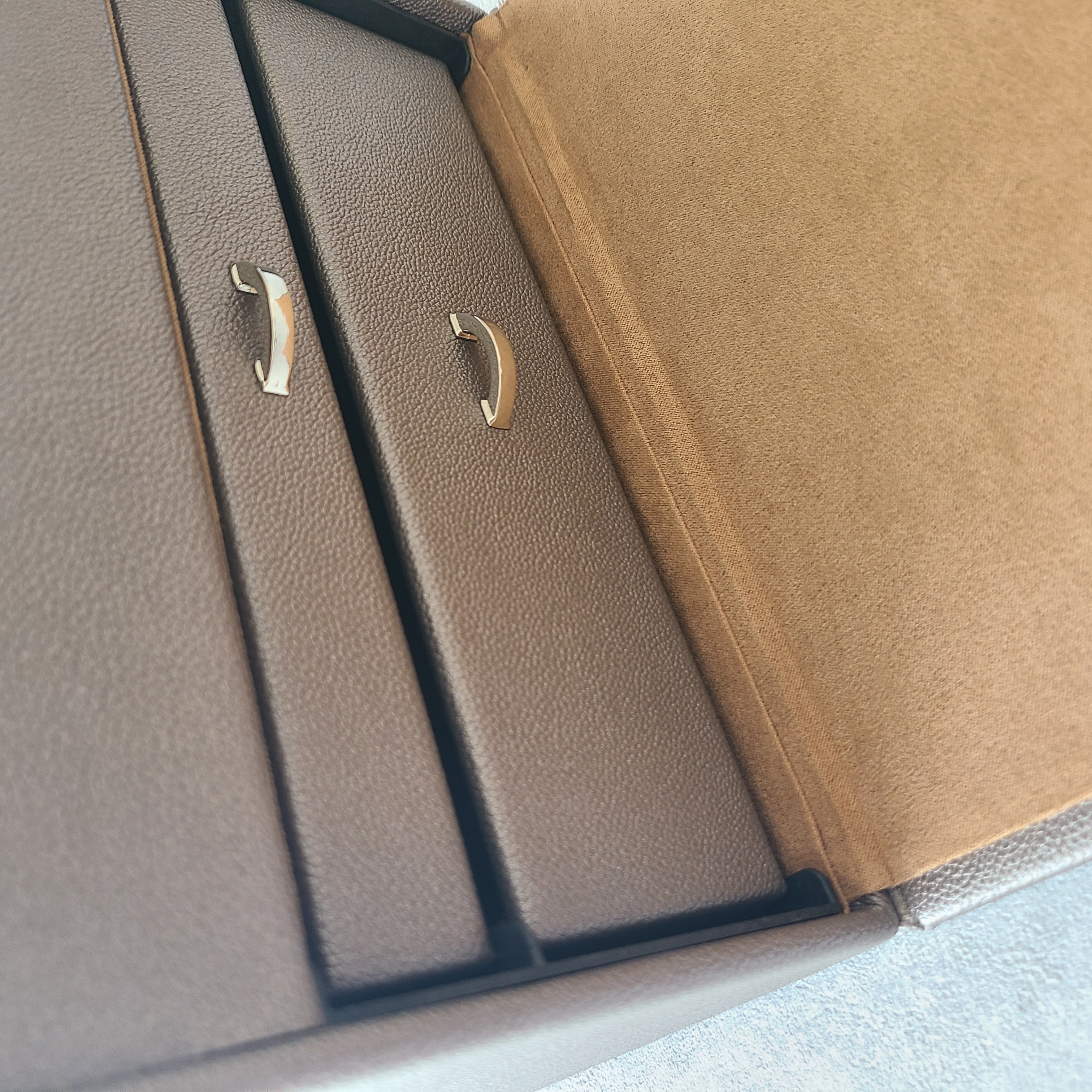 コレクション派の大人女性へ。 ──ジュエリーボックス Lサイズ（大容量）