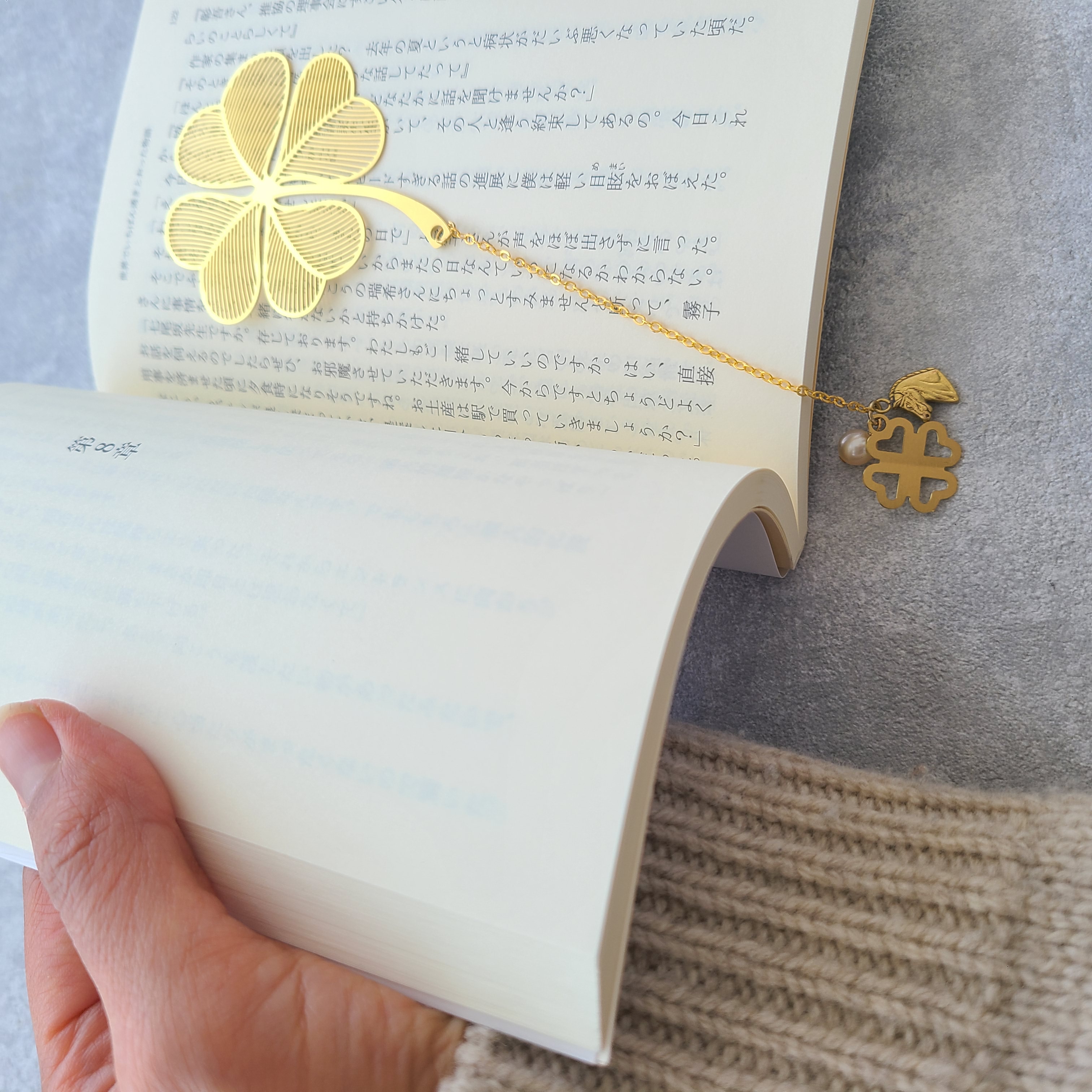 本を開くたびに少し気分が上がる、馬モチーフのしおりを作りました