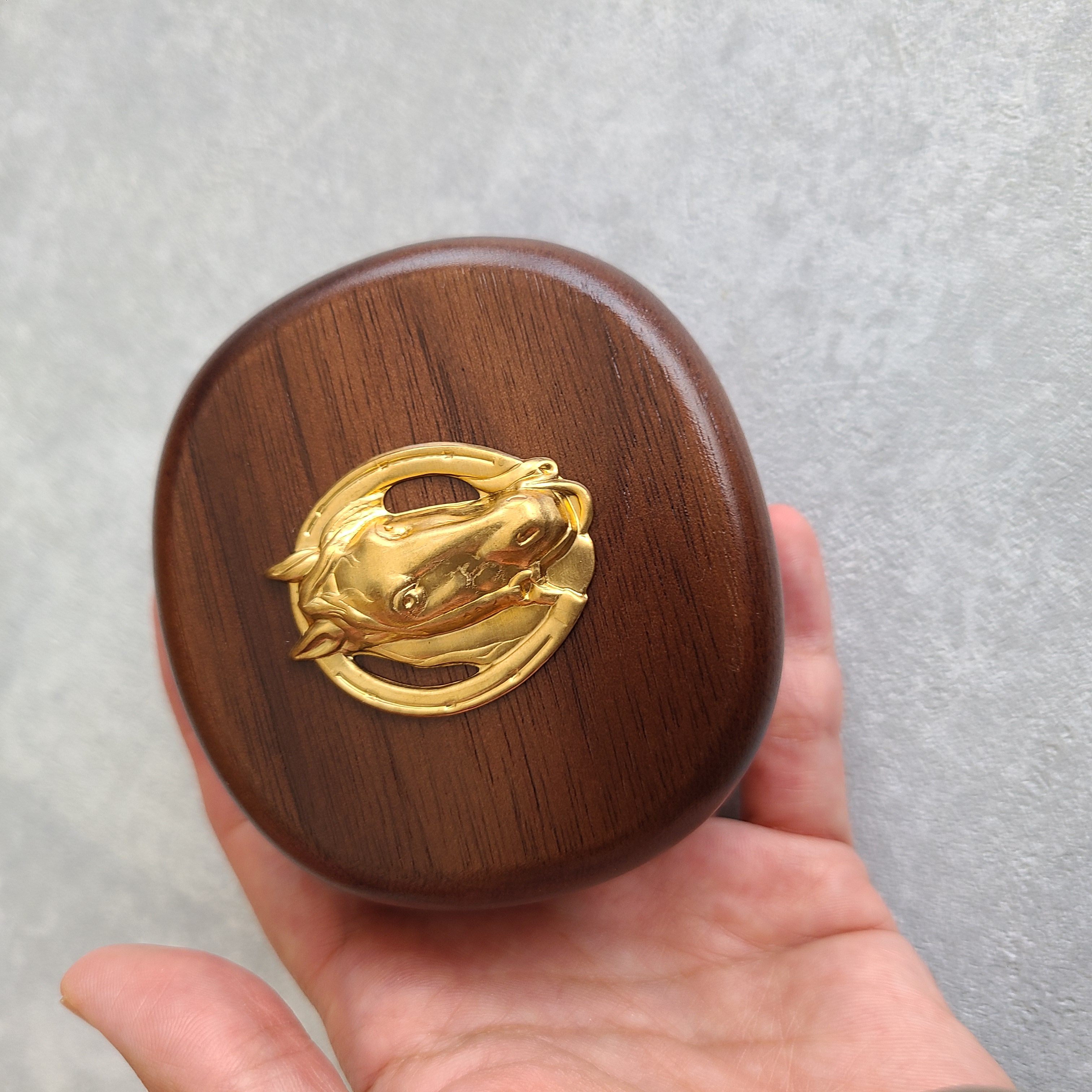 【新作】馬モチーフ × 真鍮のジュエリーケース|持ち運びに便利な木製アクセサリーケース