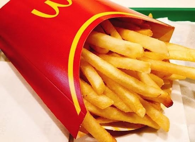 マックフライポテト(サイズ別)のカロリーと三大栄養素(タンパク質・脂質・炭水化物)｜筋トレとの関係