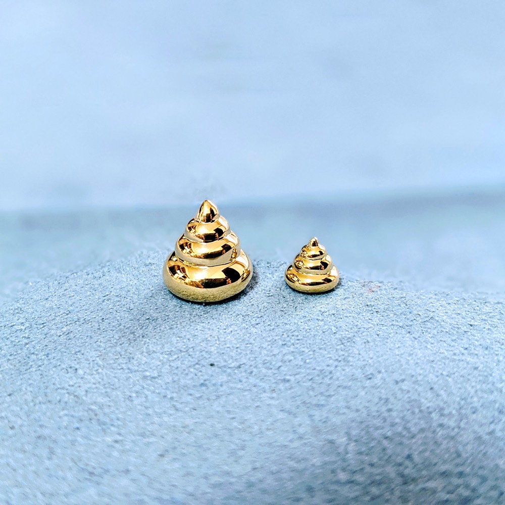 還暦祝いに一生モノの縁起物を。健康と幸運を願う本物の金運お守り