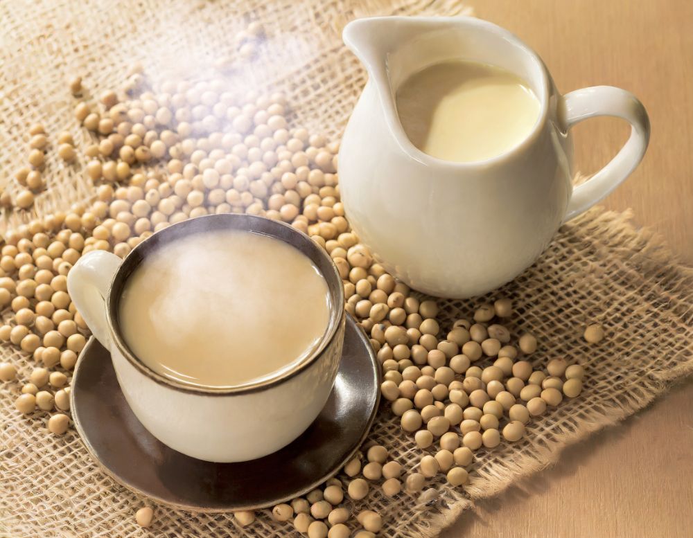 コーヒーと豆乳の相性は？ソイラテ風レシピやおすすめのトッピングも