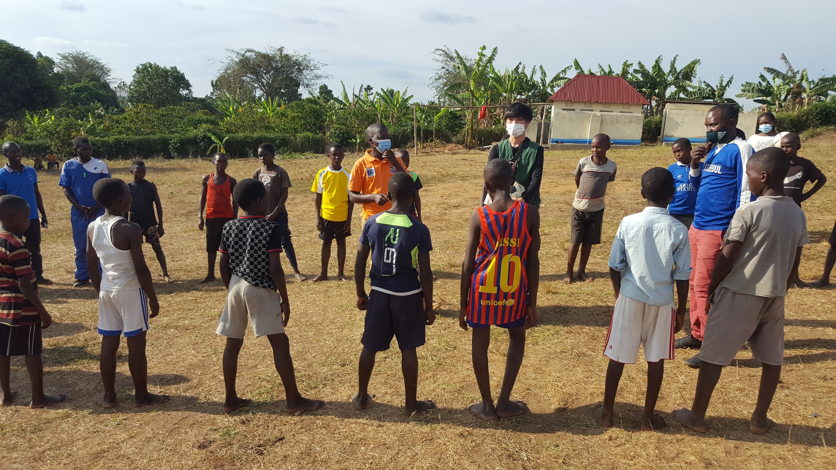 Uganda Empowers Soccer Academy　ブログ始めました。