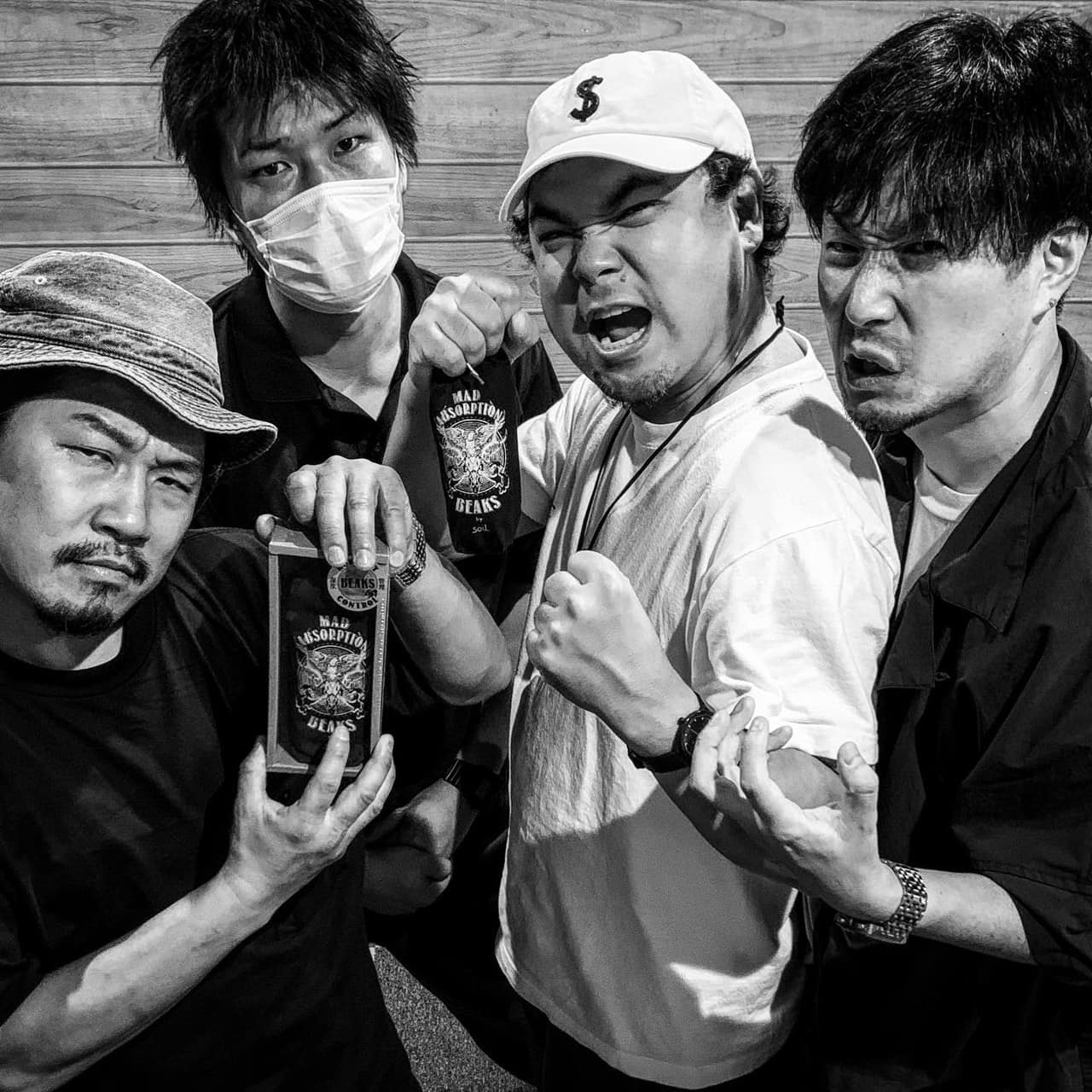 パワー系ロックバンドSIVILも愛用！