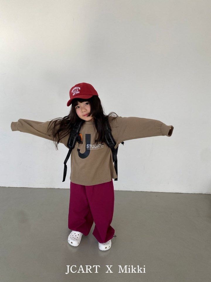 ポップでカラフルなジュニアサイズブランド【mikki】
