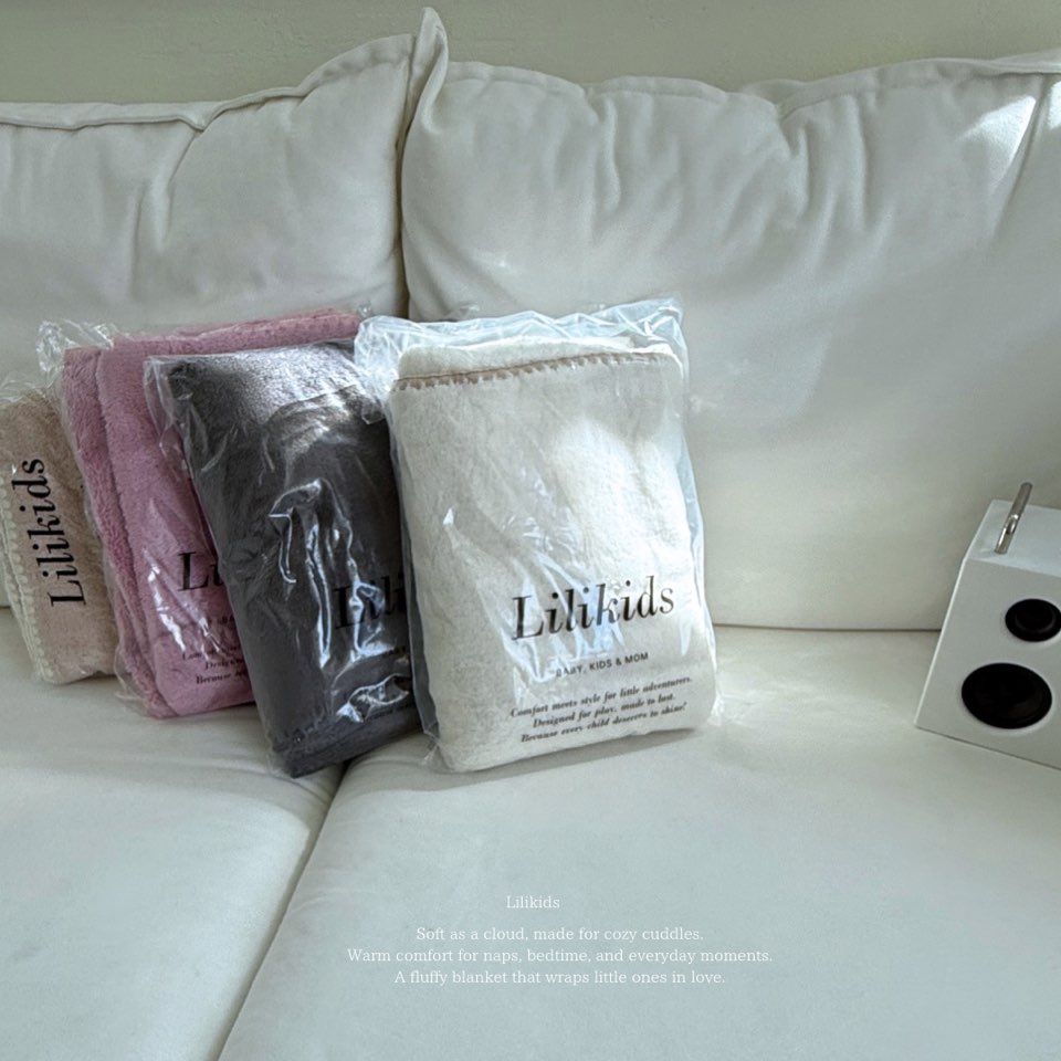 秋冬の毎日に、ちょうどいいあたたかさ。LILIKIDS ORIGINAL「LILI BLANKET」