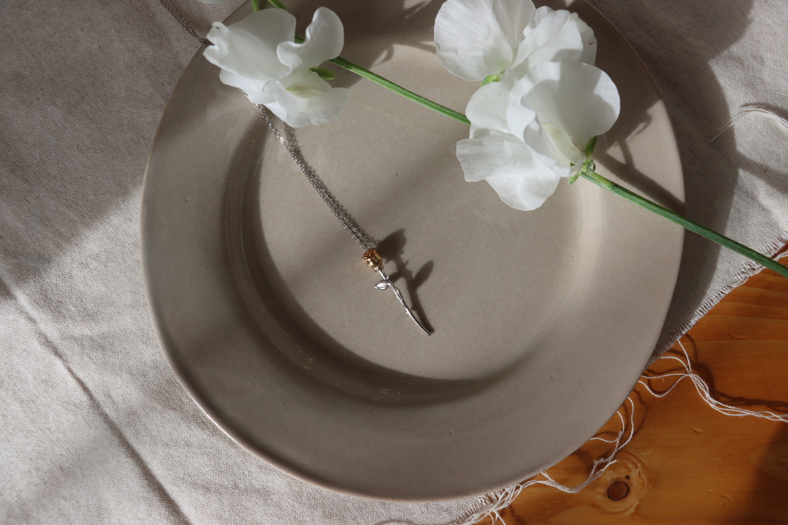 1.21 rose  necklace