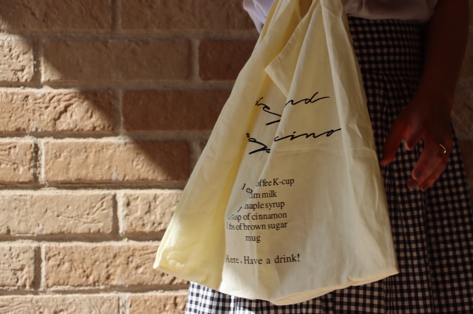 2.18 off white shopping bag