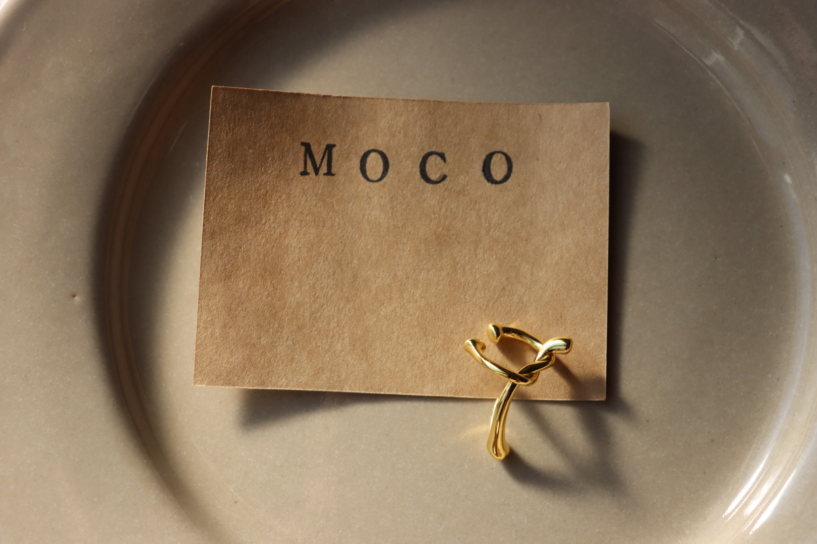 2.5 Thin smooth ear cuff