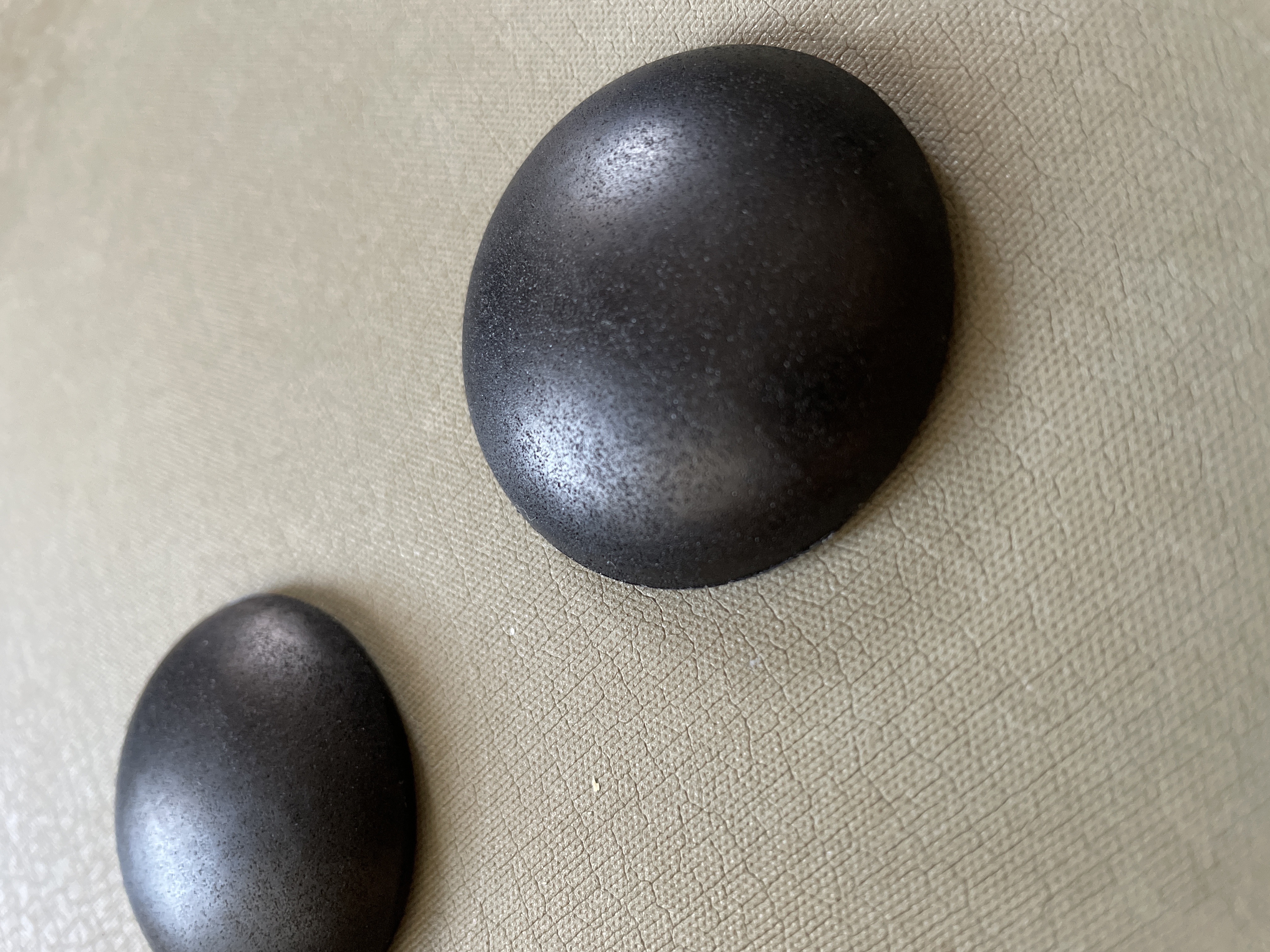 黒、追加しました
