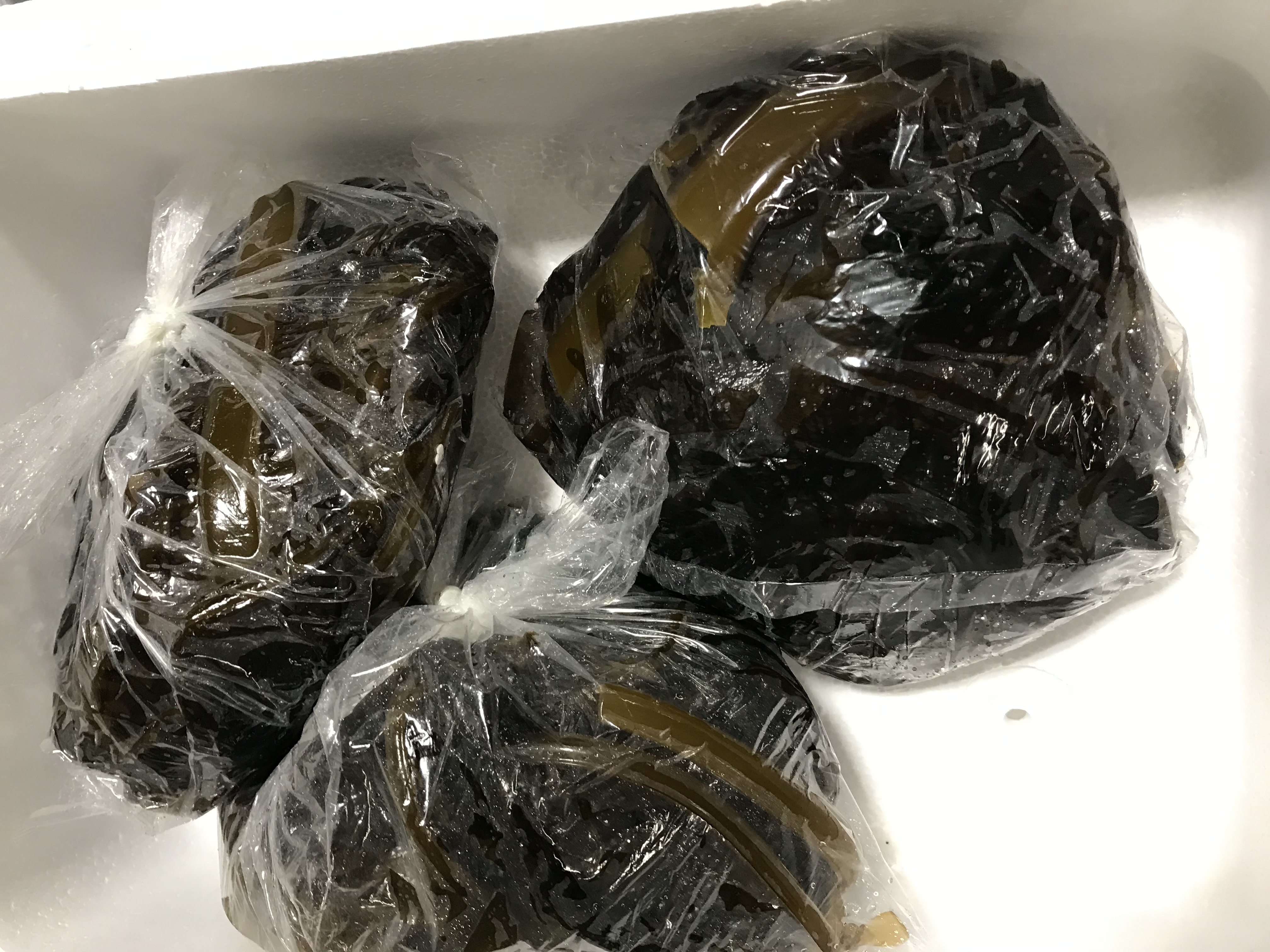 金