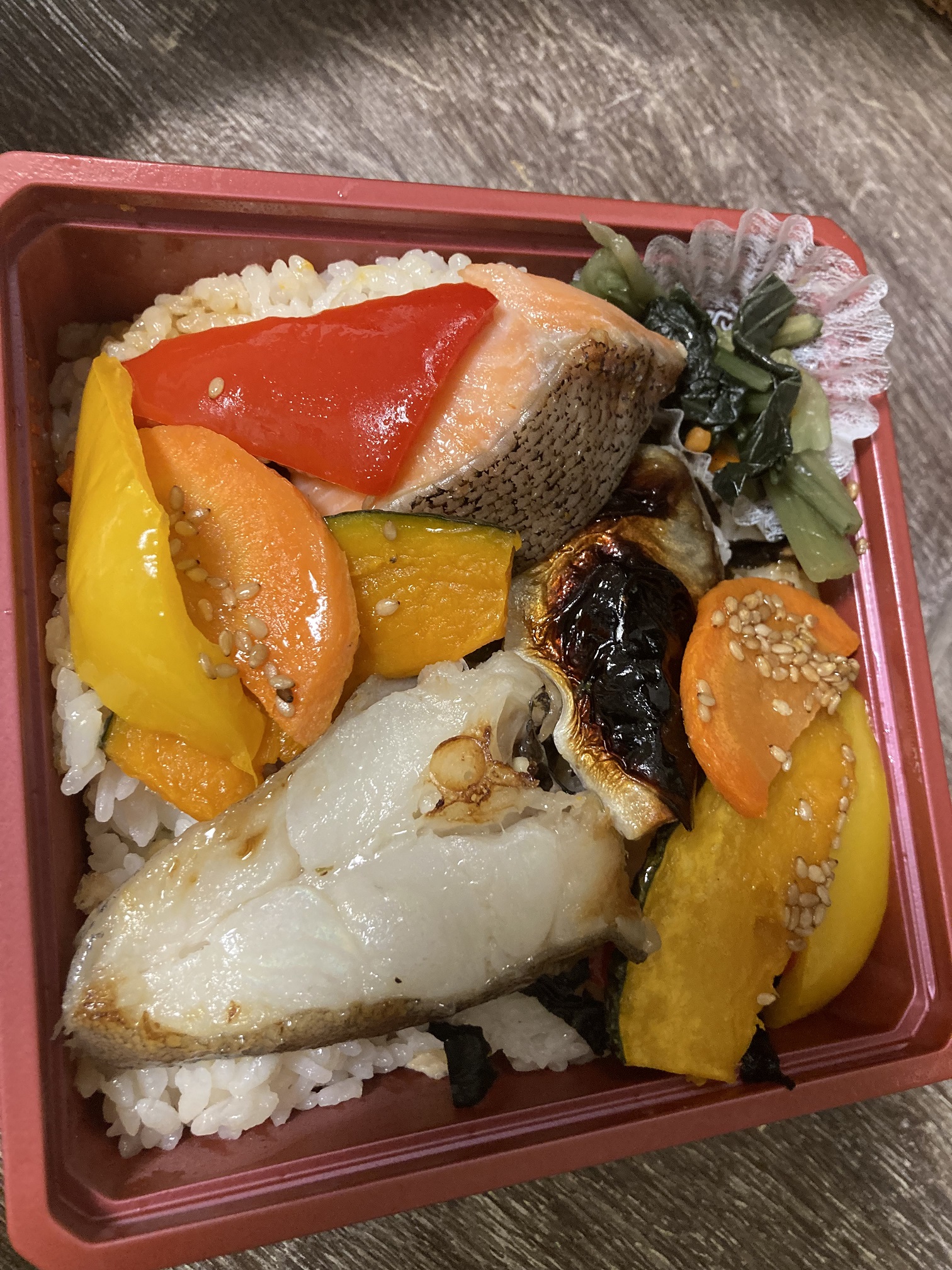 ♪ 今，別れを告げたその唇を・・・まだ愛せそうな・・・