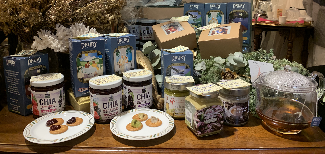 輸入食品の リリコンバージュ・お披露目会を開催しました。