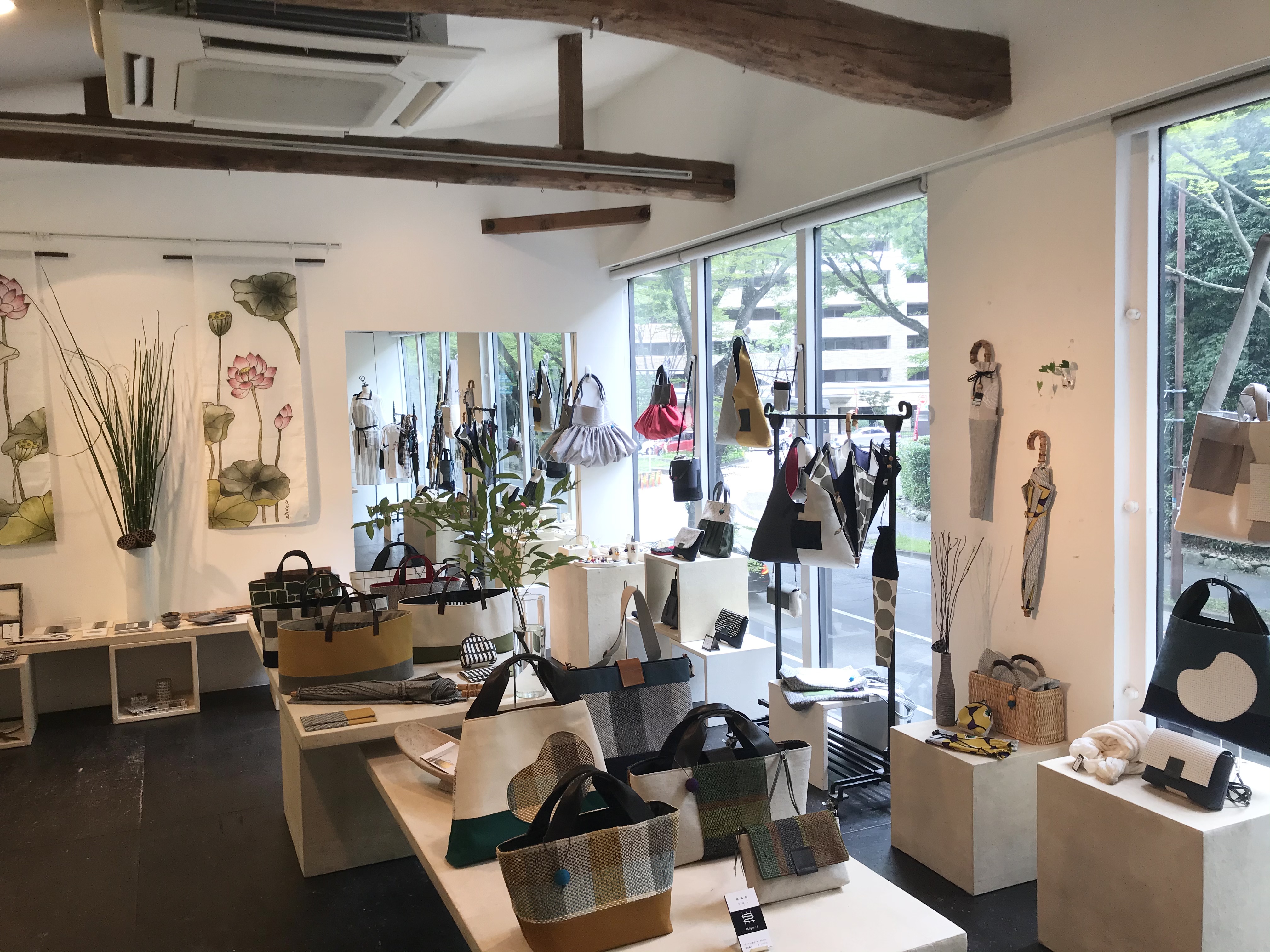 『夏のAkoya展』開催中。
