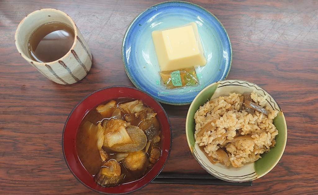 今日の”梅皿メシ”