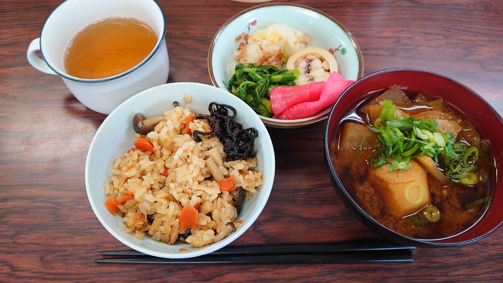 今日の”梅皿メシ”
