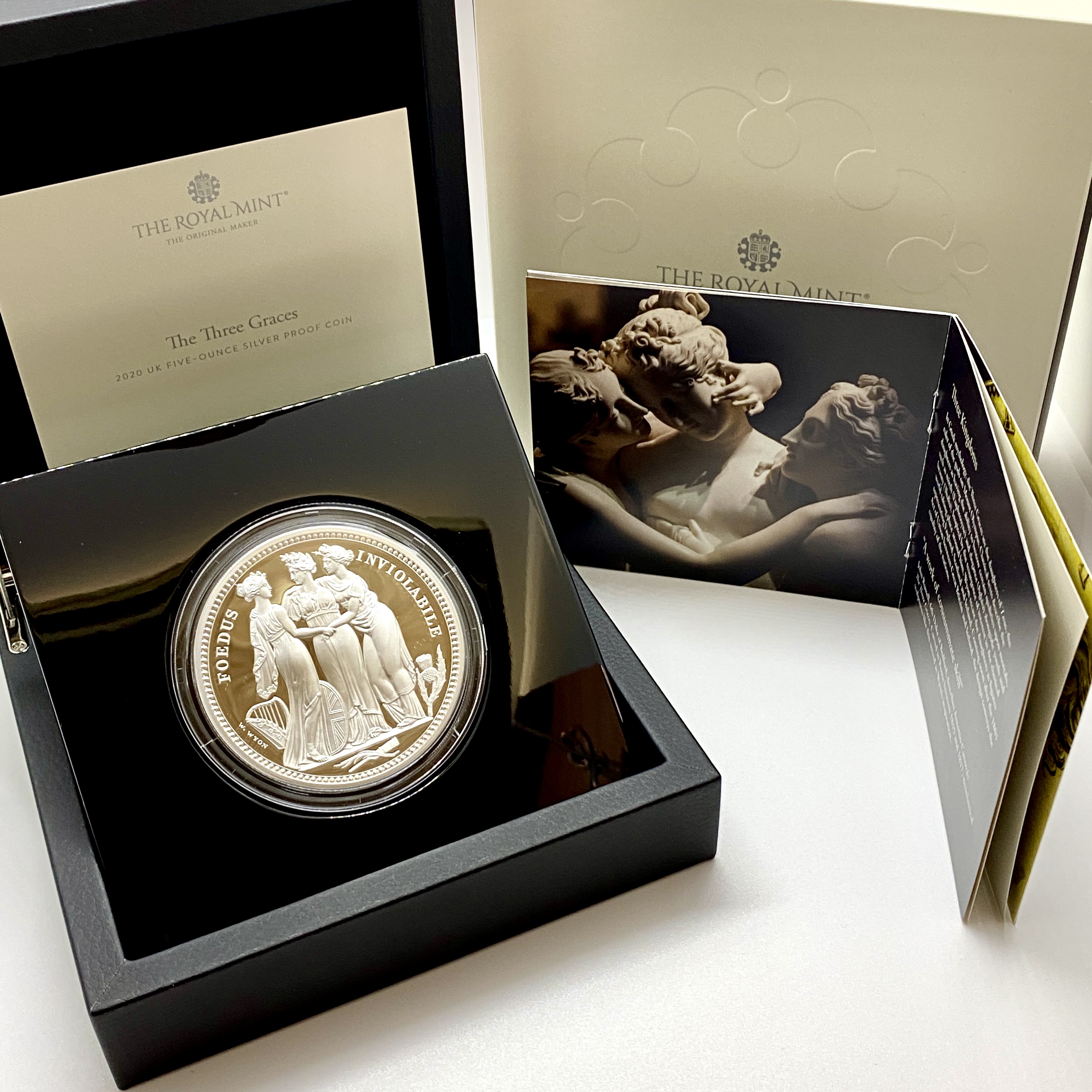 【期間限定特価】ロイヤルミント発行スリー・グレイス2オンス、5オンス銀貨