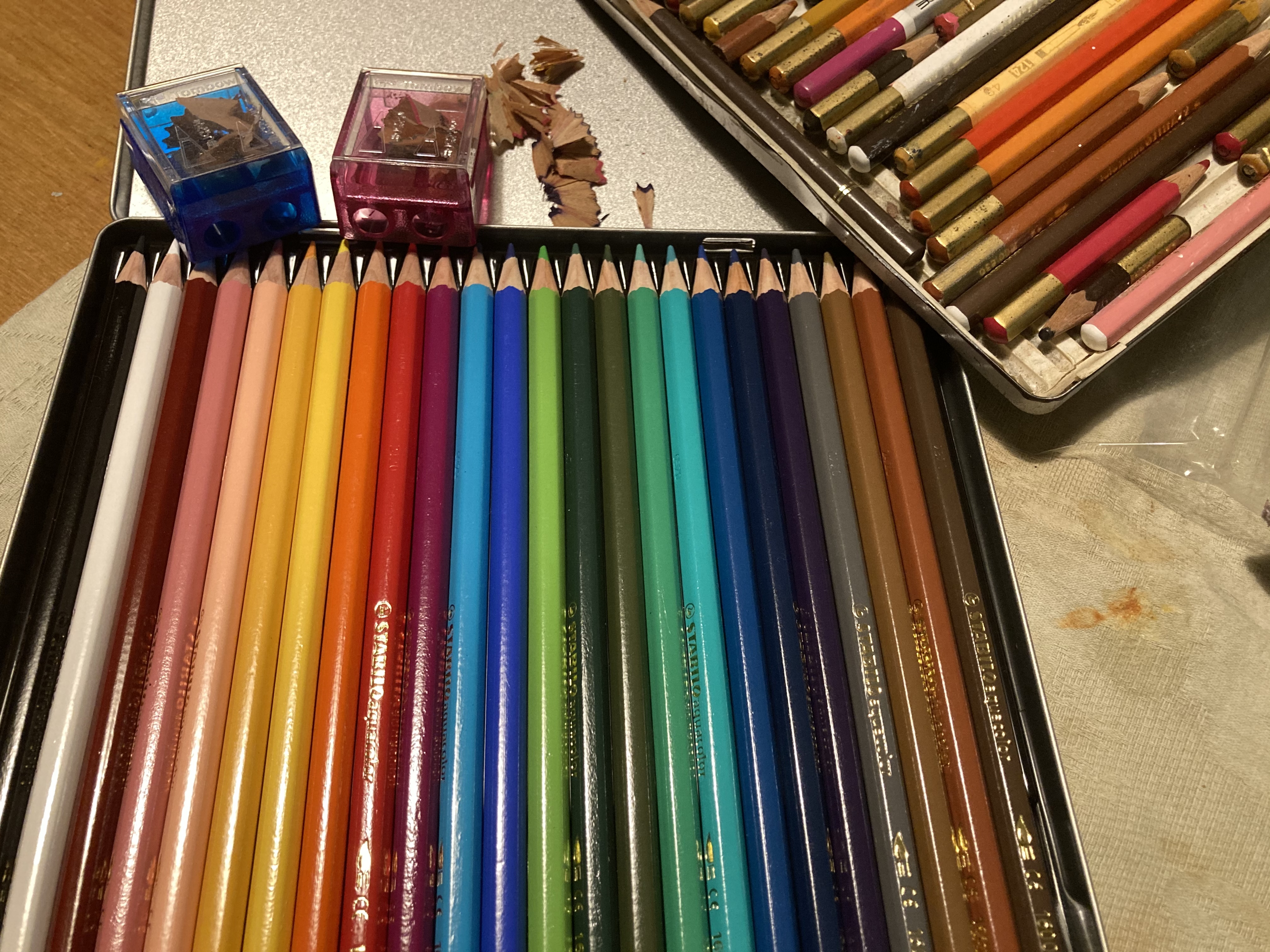 普段使ってる色鉛筆
