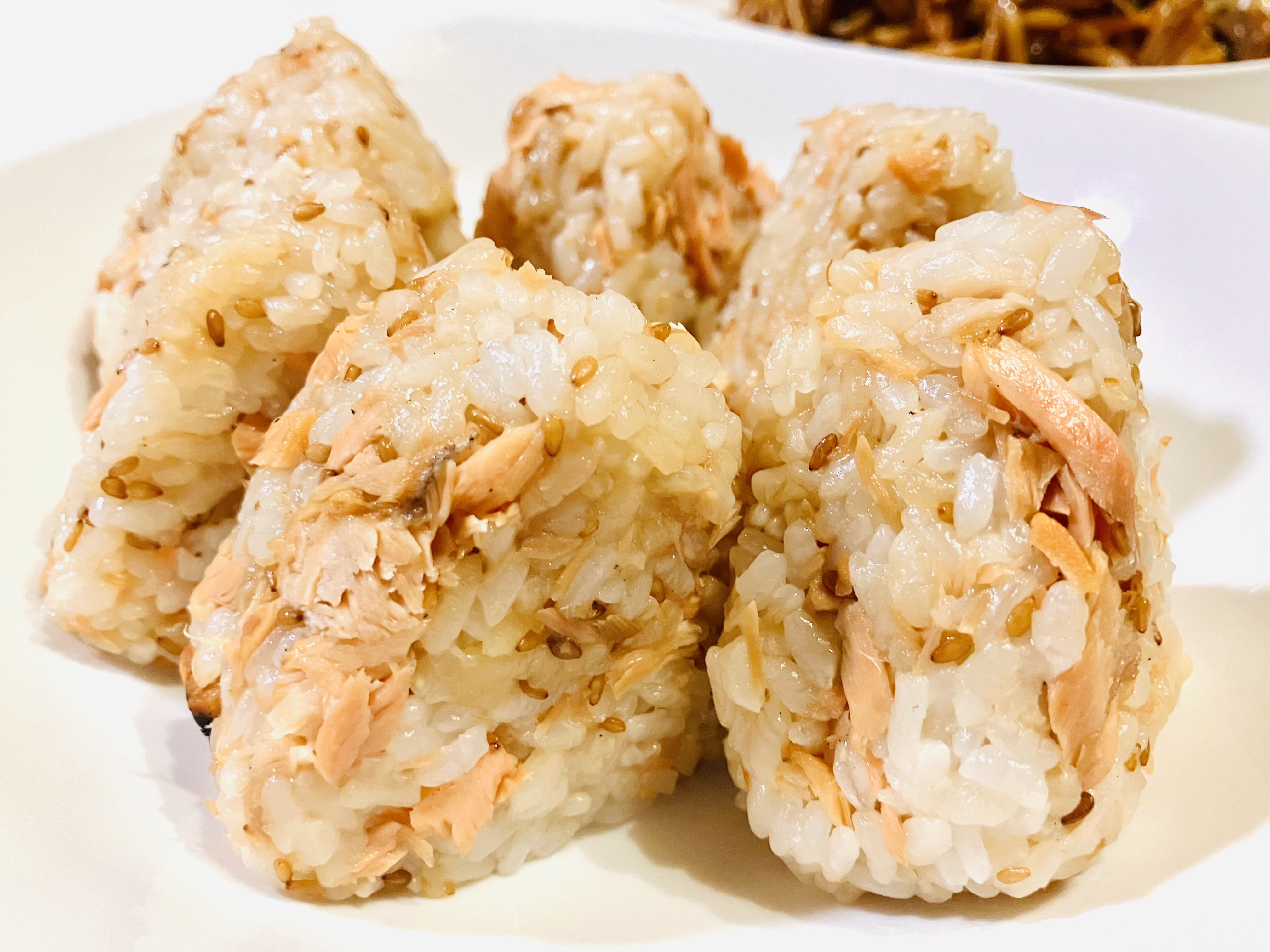 焼き鮭おにぎり♬