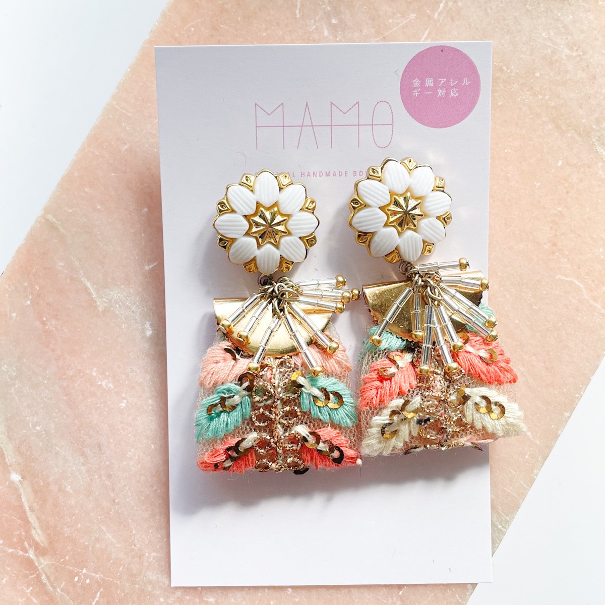 今回の再販で販売終了です🍓【flower button】