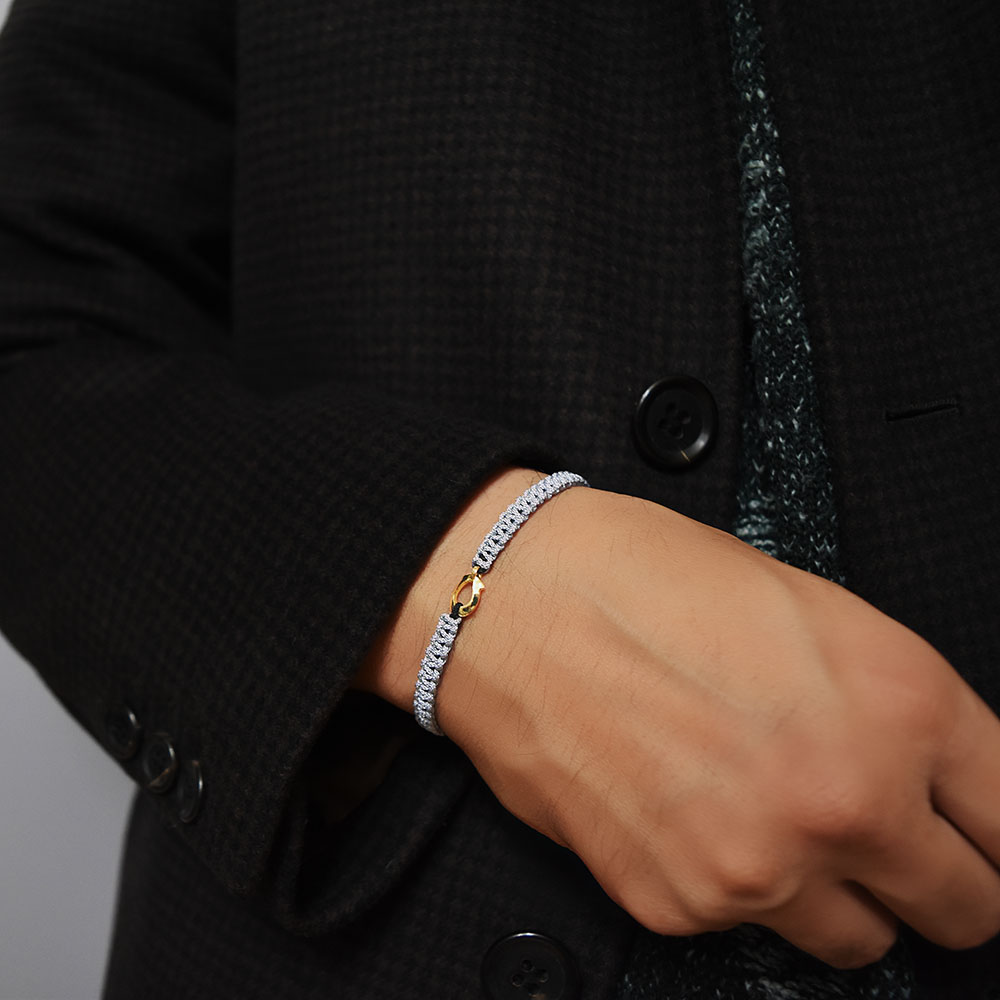 【NEWS】秋冬こそ映える18金。冬も意外と見られている手元には上品なブレスレットが必要不可欠！