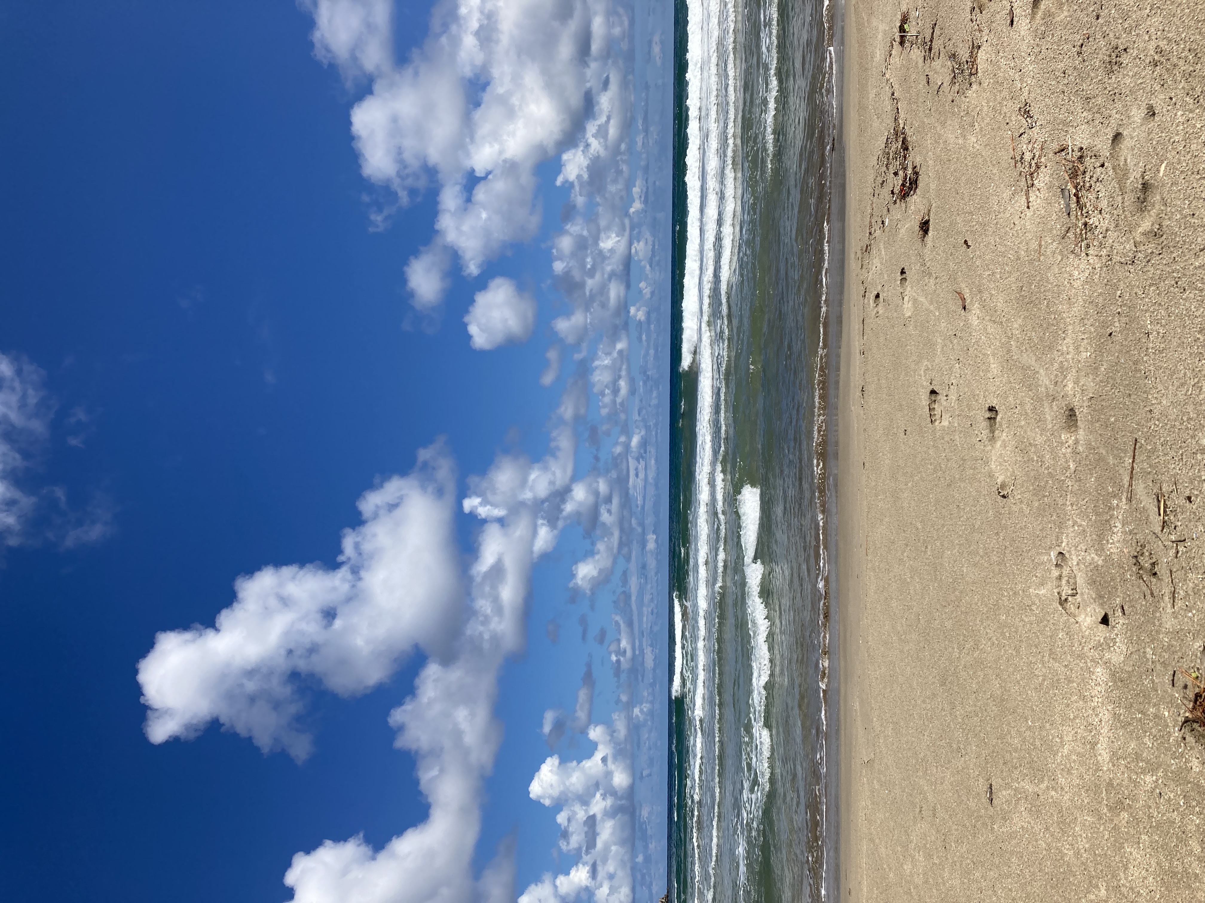 夏ももう終わりな空