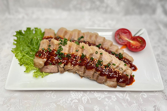 さっぱりとして美味！人気の「薬膳ポッサム」はレストランの味