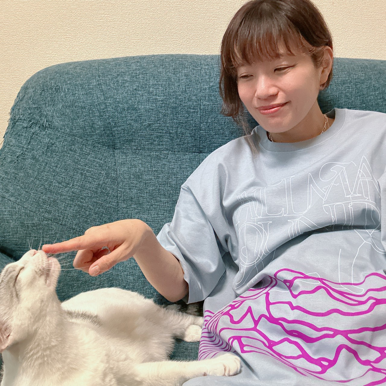 【東出真緒コラボレーション】WIDE Tee