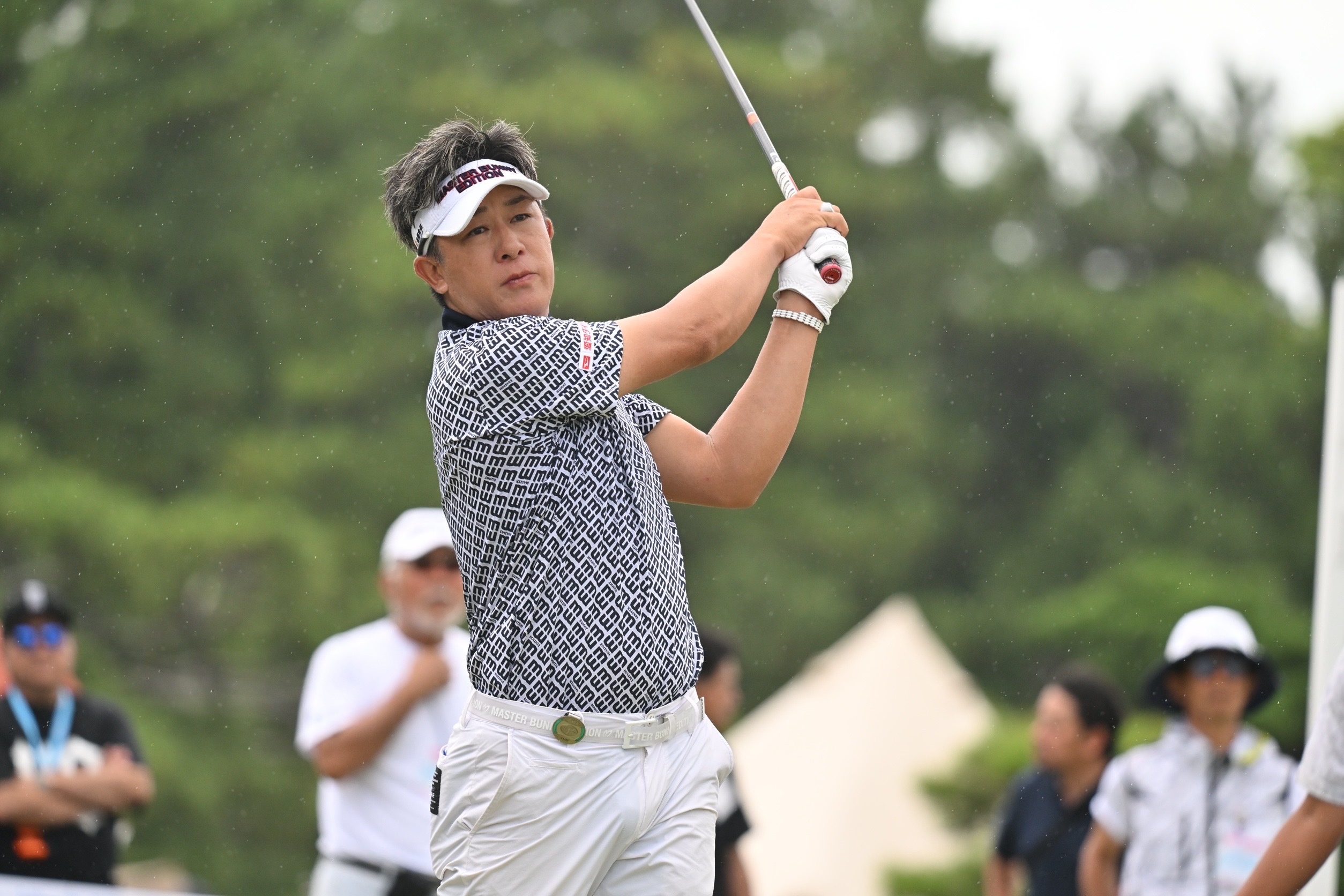 プロゴルファーの上井邦浩選手に愛用いただいてます✨