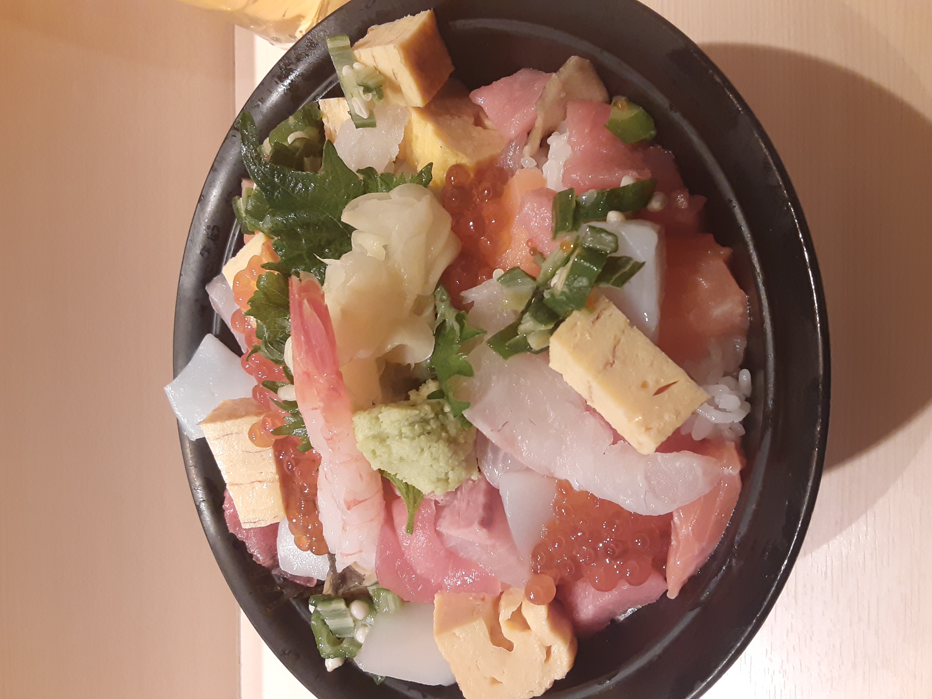 研究会のあと寿司屋で１人で遅い昼食