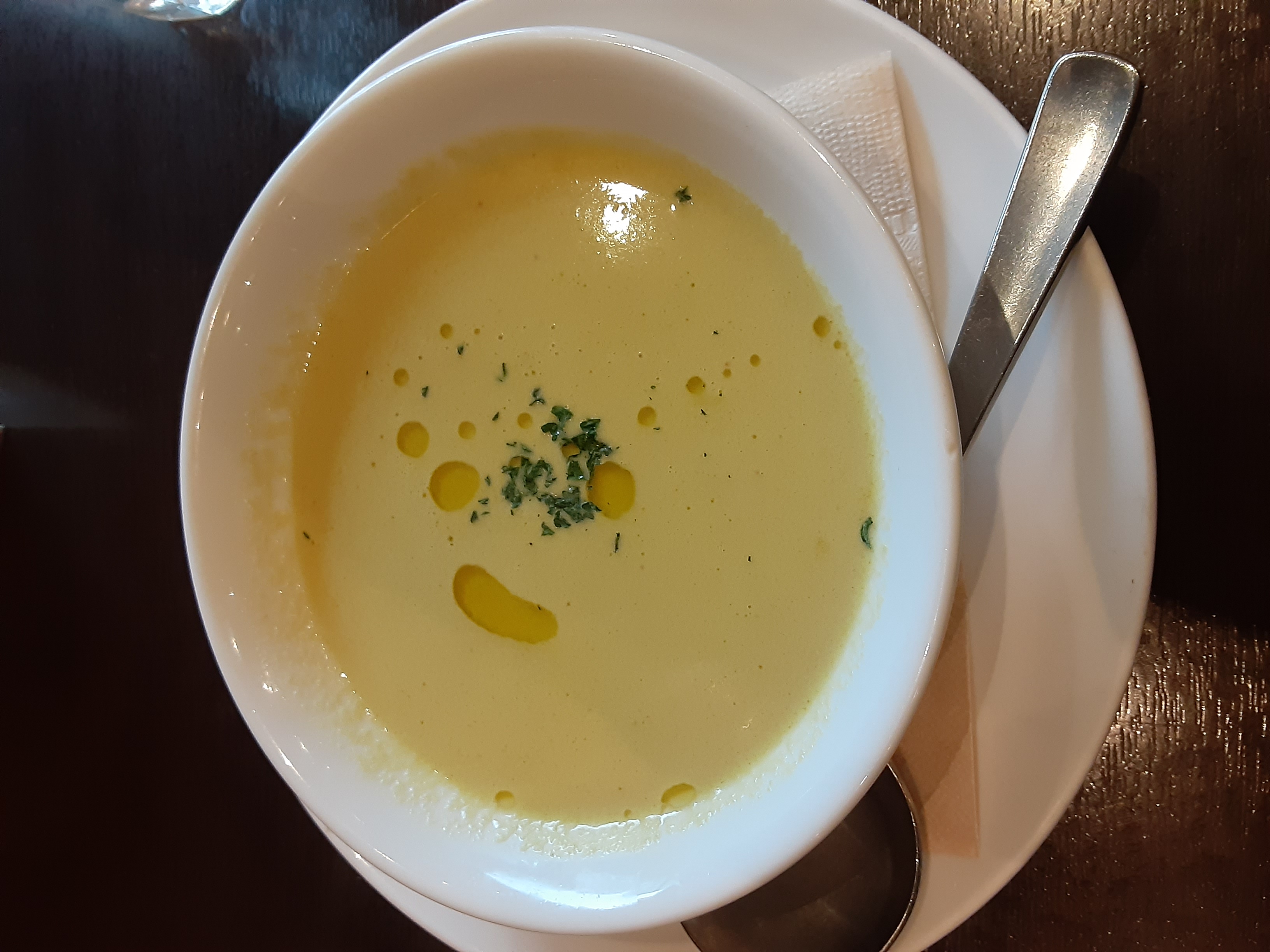 昨日雪を見ながら一人でランチした件について